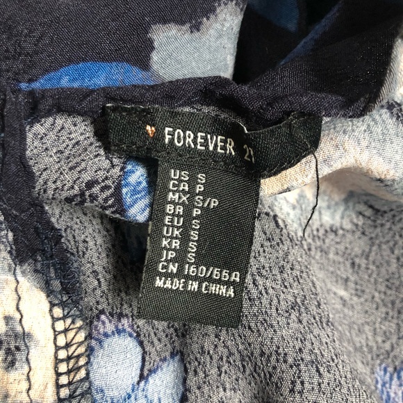 Like-New Forever 21 Navy Romper Size Small - Picture 5 of 8